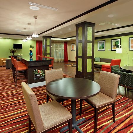 Holiday Inn Express & Suites Houston East - Baytown, An Ihg Hotel מראה חיצוני תמונה