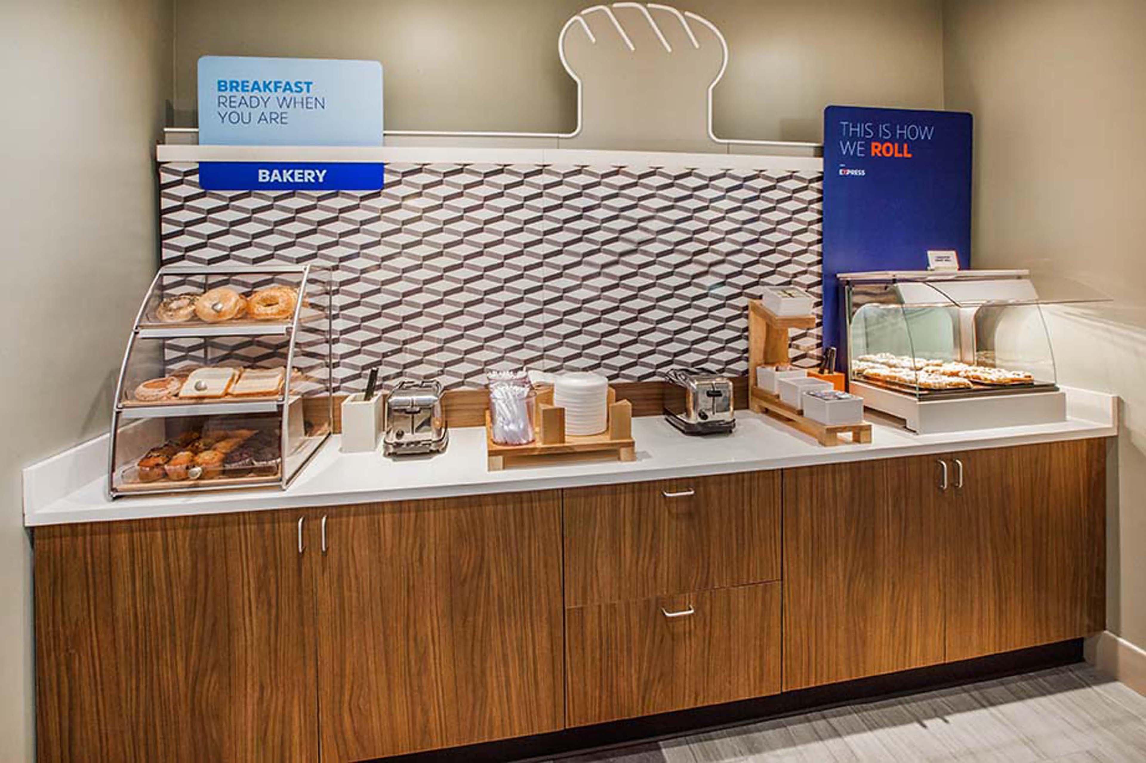 Holiday Inn Express & Suites Houston East - Baytown, An Ihg Hotel מראה חיצוני תמונה